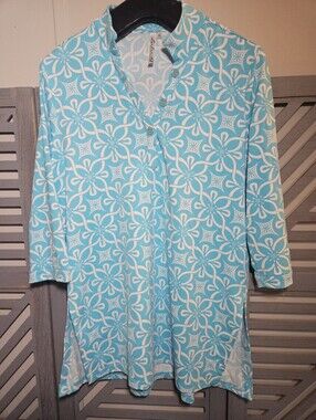 Lulu b Womens M Tunic Top Blue White Floral Flower Colorful